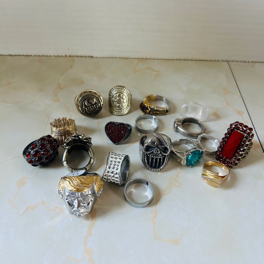 RINGS! Costume jewelry 18 of them! Various sizes for men and women.
